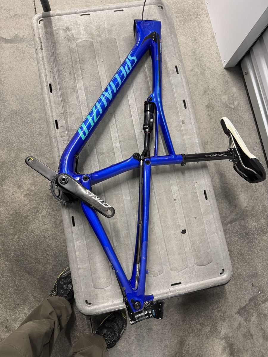 Specialized Epic Pro 2018 Carbon Frameset – Medium