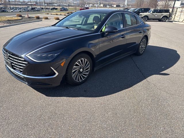 2022 Hyundai SONATA Hybrid Limited
