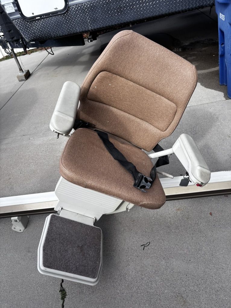 Stannah stairlift, 8 ft Long