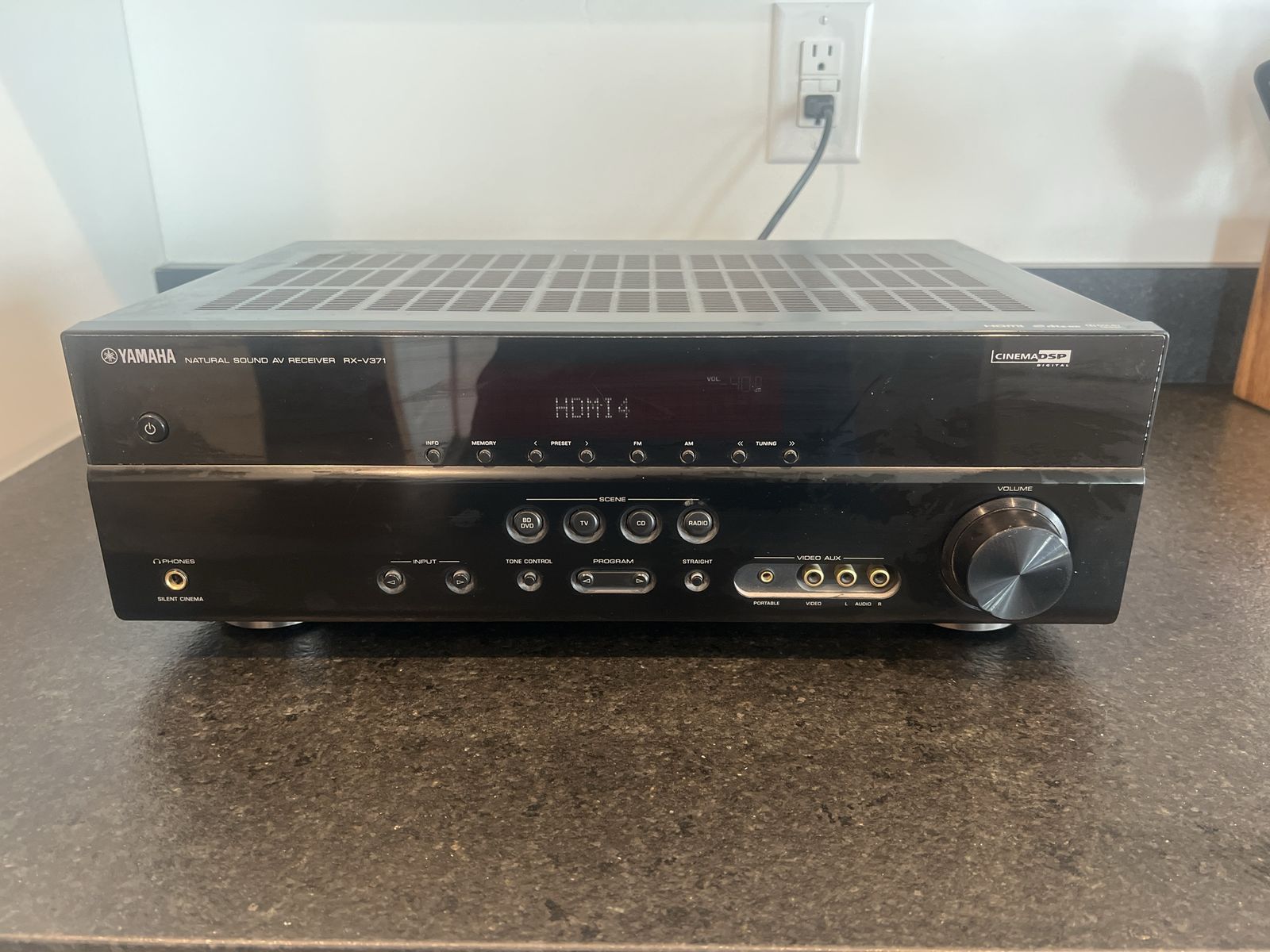 Yamaha Natural Sound AV Receiver RX-V371 - Black, HDMI 4, 5.1-Channel Surround Sound