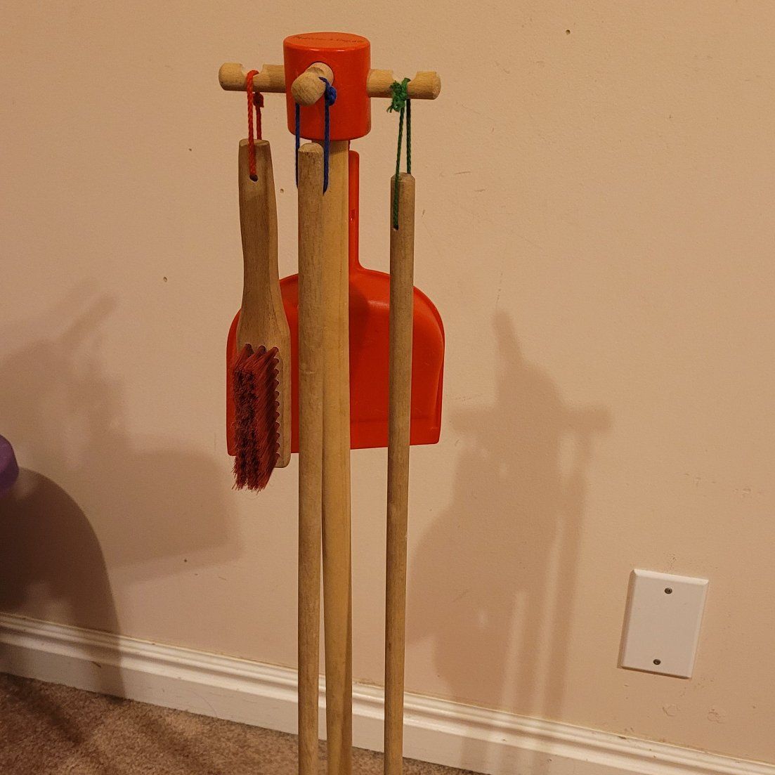 Melissa and Doug cleaning set