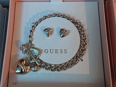 Guess Silver-Tone Heart Charm Bracelet and Earrings Boxed Set 7.5"