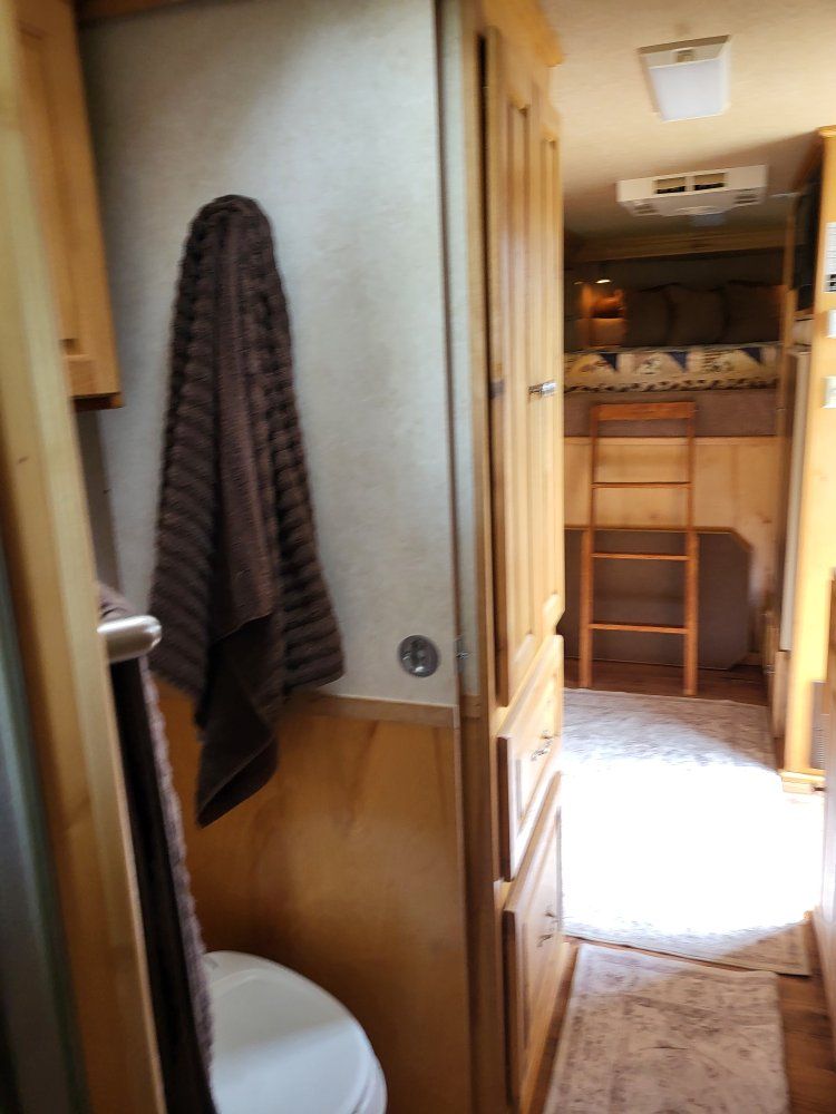 Main image 9