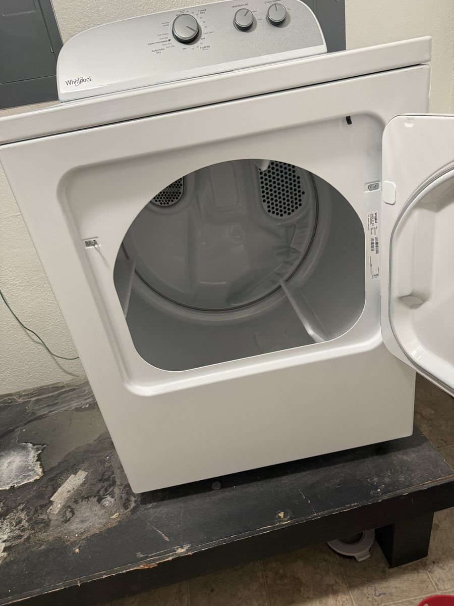 Almost new electric dryer