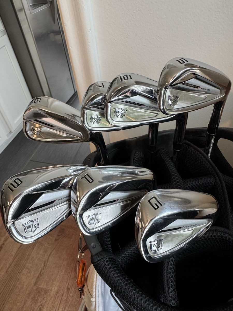 Wilson Staff DynaPower Forged Iron Set (5-gap) stiff RH Golf Club Set