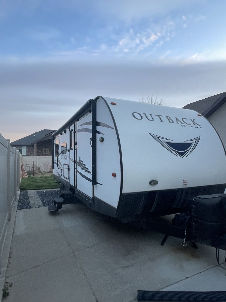 2017 Keystone 24OURS Trailer