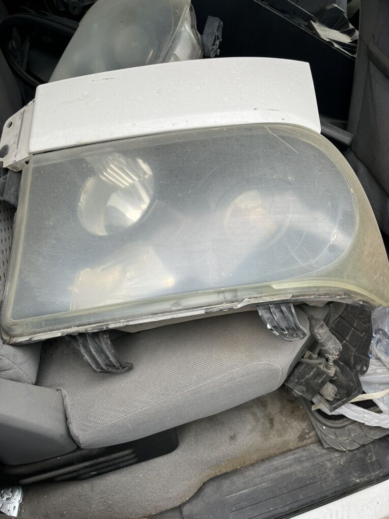 08 Toyota Tundra Parts make offers!