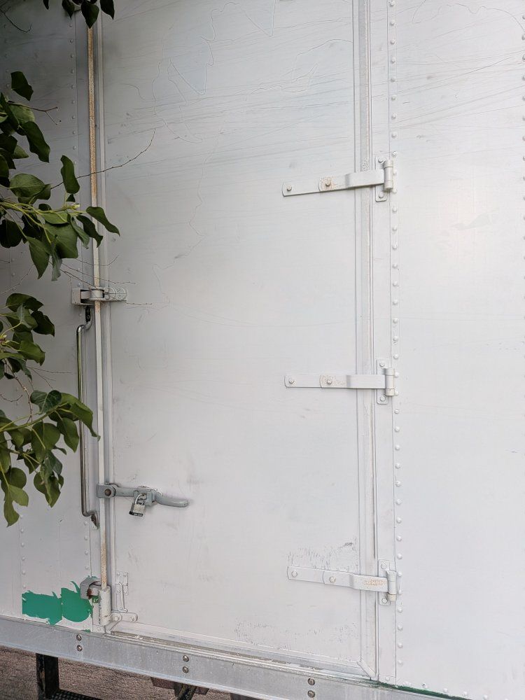 Main image 5