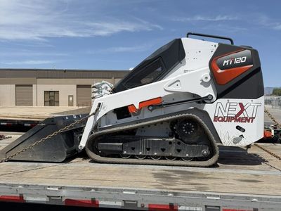 MINI TRACK SKID BOBCAT FOR RENT. New Bobcat MT120 with Big Bucket