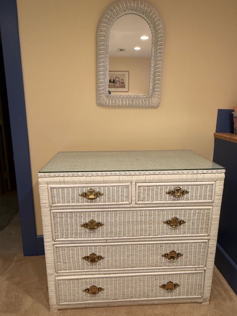 White Wicker Bedroom Furniture