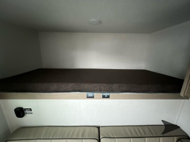 Main image 13
