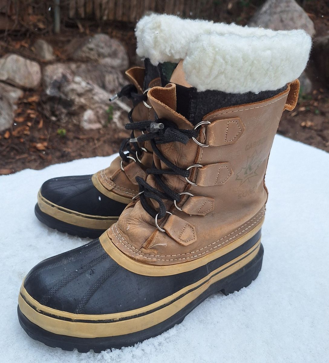 Nice Sorel Caribou Brown Leather Boots size 9