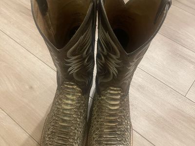 Cody James boots