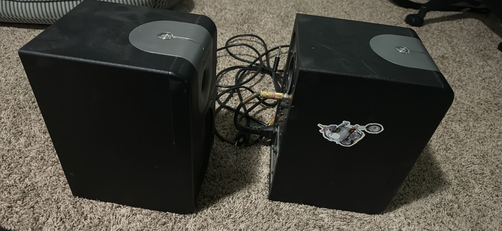 Main image 4