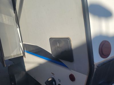 17 ft Jayco Hummingbird trailer