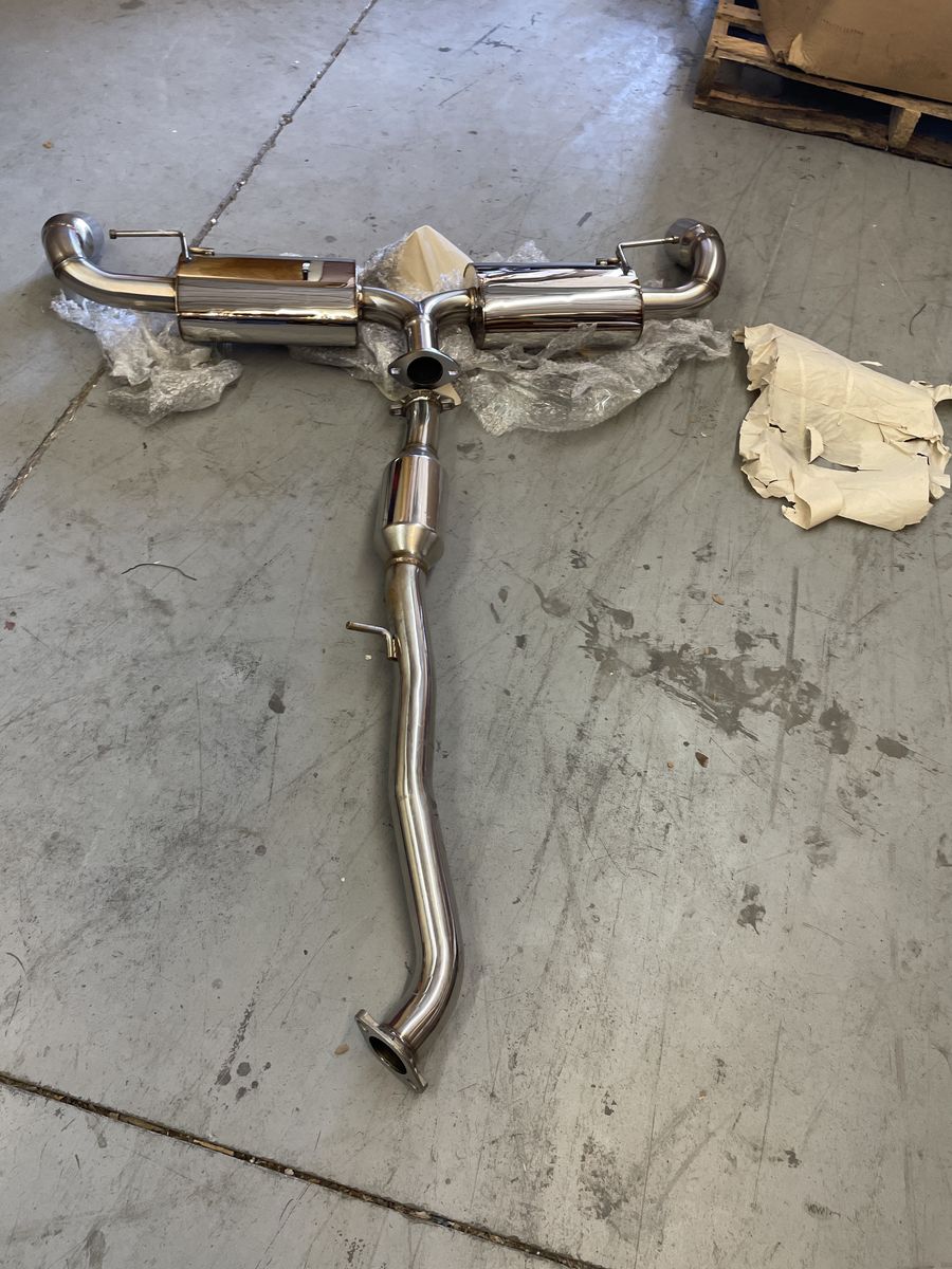 Polished Stainless Dual Exit Cat-Back Exhaust System with Catalytic Converter - Unknown Fitment New