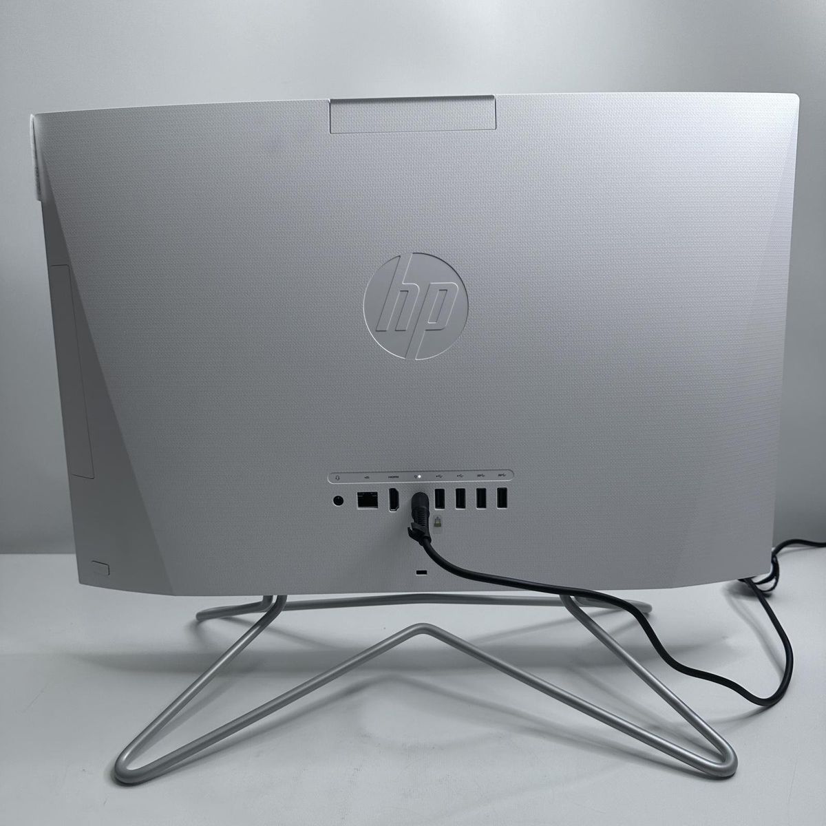 Main image 3