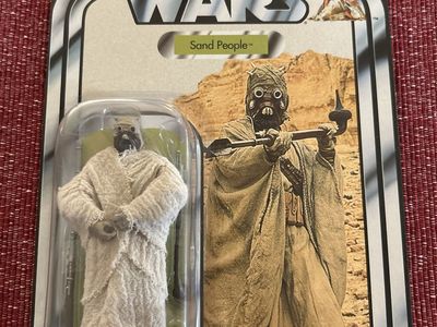 Star Wars The Saga Collection Sand People Kenner Action Figure NIP Vintage Mint Condition
