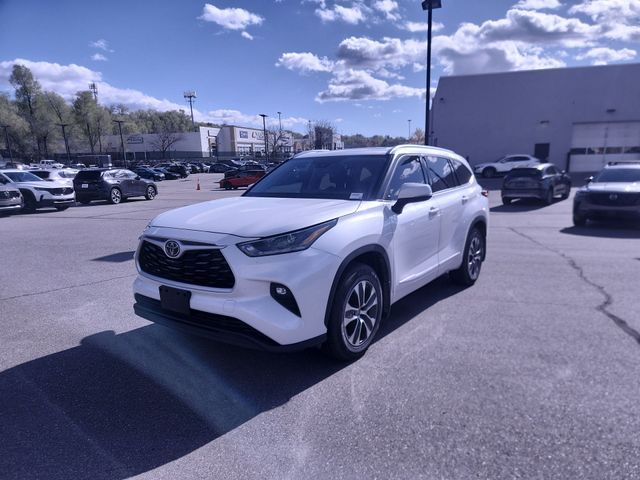 2021 Toyota Highlander XLE