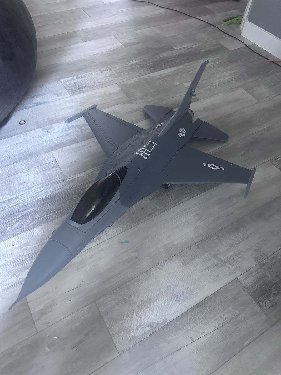 Freewing 70mm f-16 rc jet