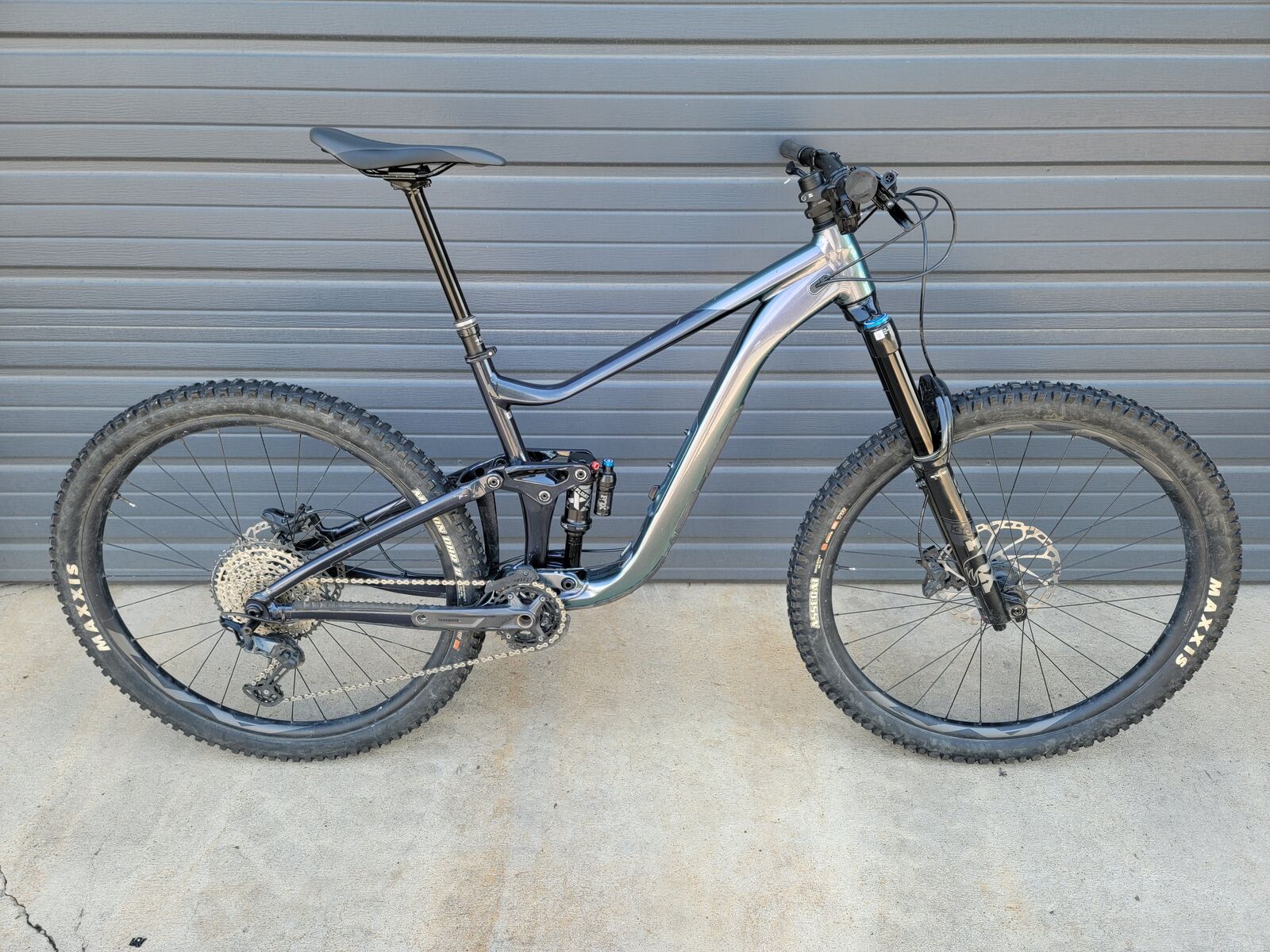 2023 Giant Reign 1 29 Large 1X12 Tubeless