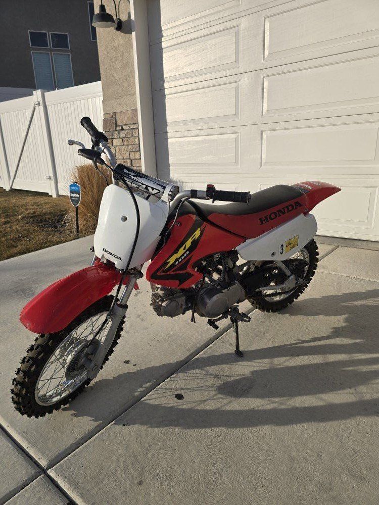 04 Honda XR70 Dirt Bike
