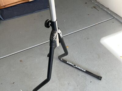 Wrench Force bike workstand