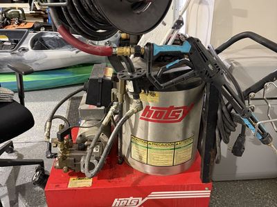 Hotsy 555 Hot Water Pressure Washer