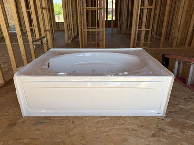 Jacuzzi Jetted Bathtub