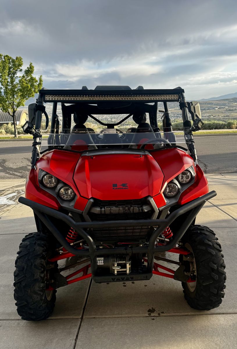 2017 Kawasaki Teryx 4 LE (5-seater)