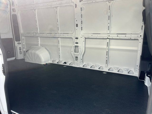 Main image 24