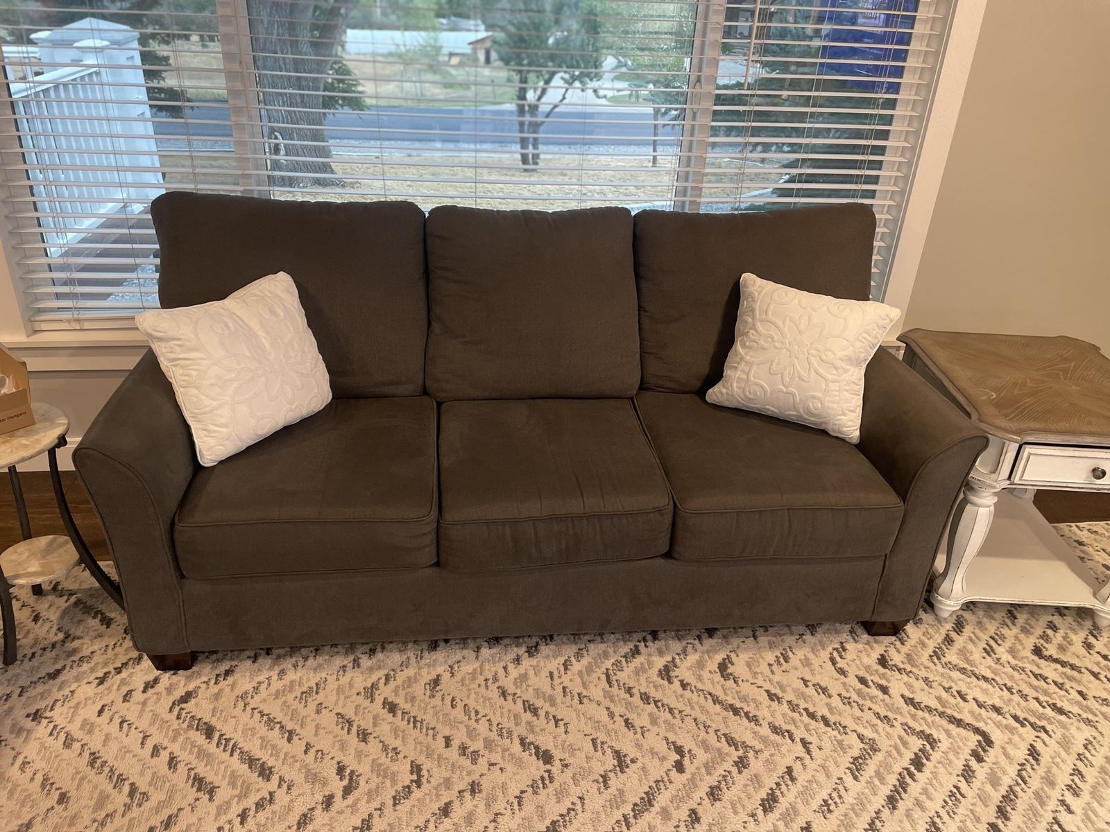 Sofa grey. 80”