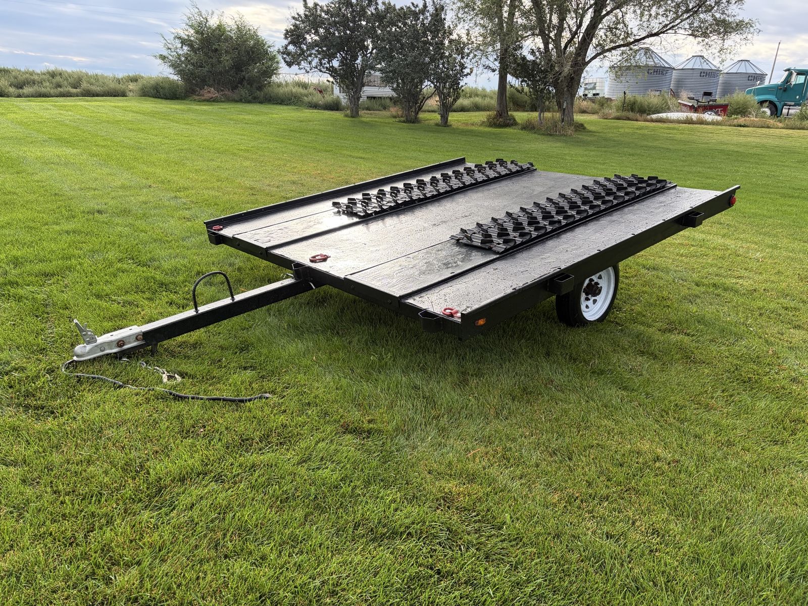 Snowmobile Tilt Trailer