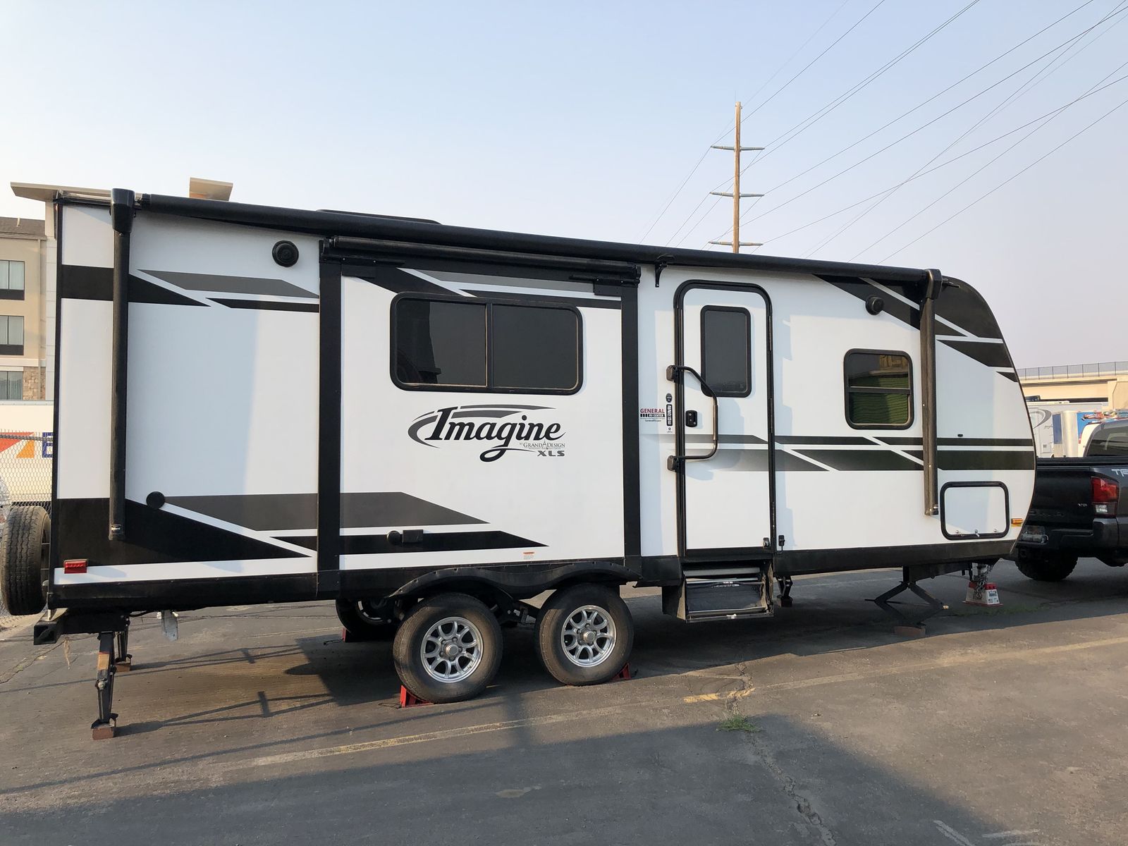 2021 Grand Design Imagine 22RBE $22,000