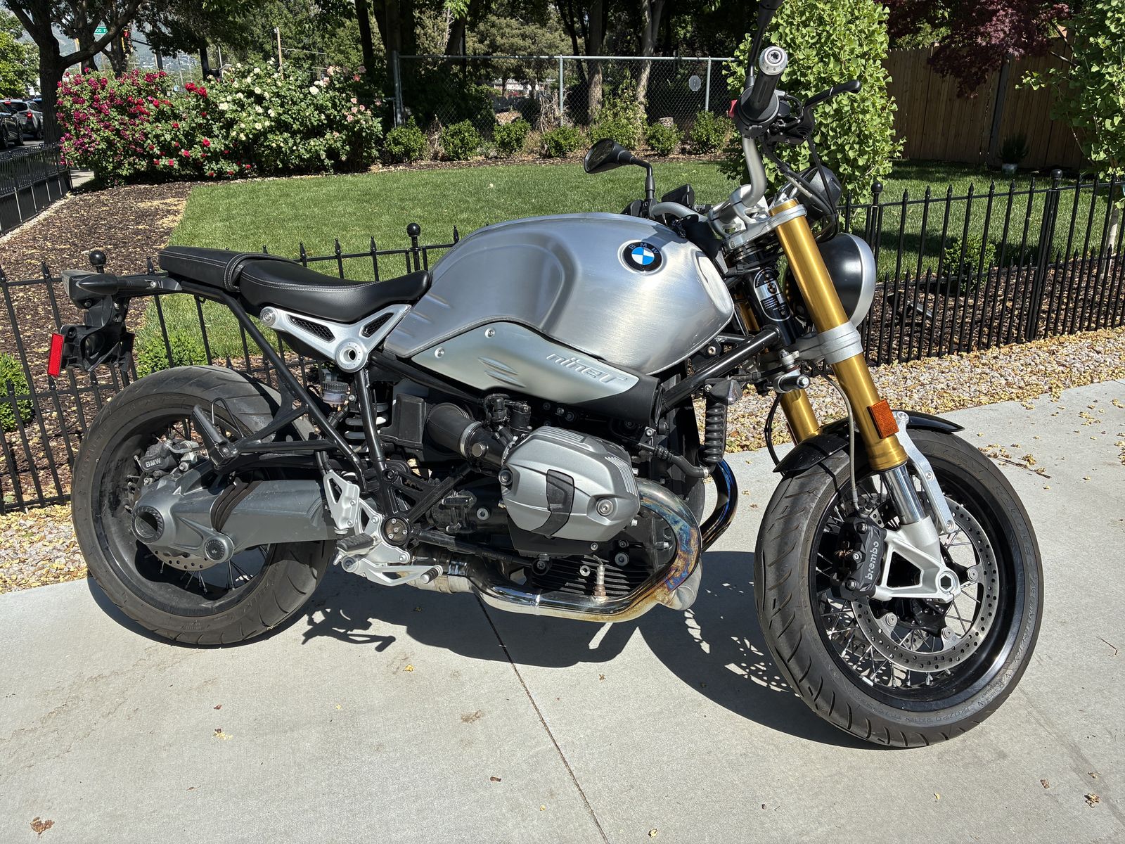 BMW R nineT 2016, full-fat low miles heated grips