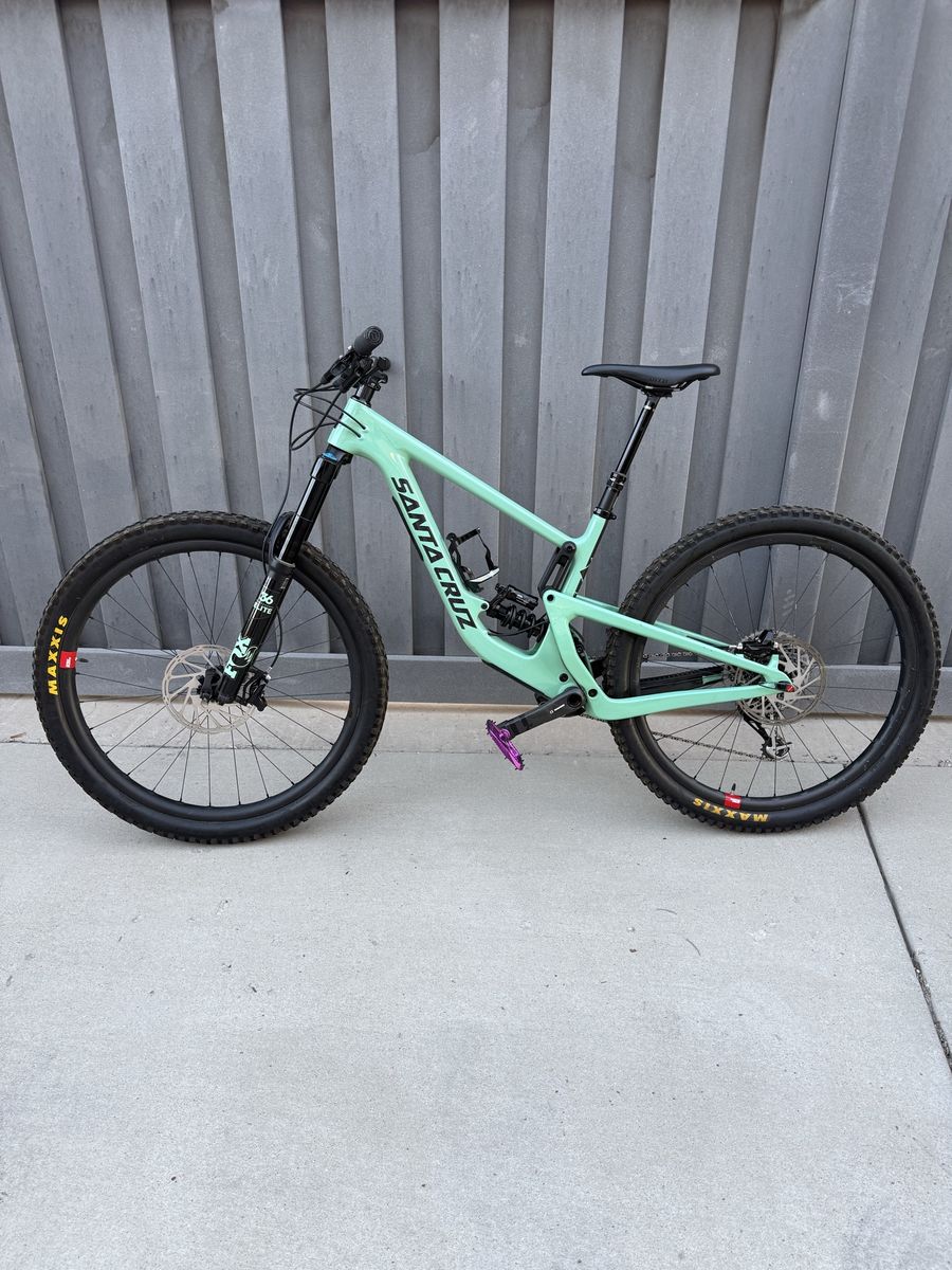 Santa Cruz Megatower CC X01 Reserve Mountain Bike - Size Medium