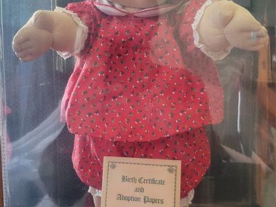 Vintage Cabbage Patch Kids Doll Gabie Josefina with Birth Certificate 1983
