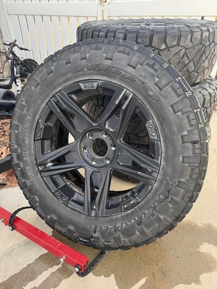 20" ford wheels with nitto ridge grappler tires 35 11.5 r20 6 lug 6x135