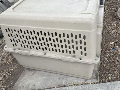 Folding dog kennels and Vari Kennel