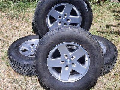 Jeep Wrangler wheels w/tires