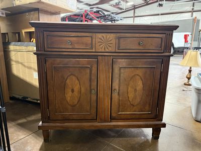 Traditional Wooden Buffet Cabinet with Inlay Design and Storage