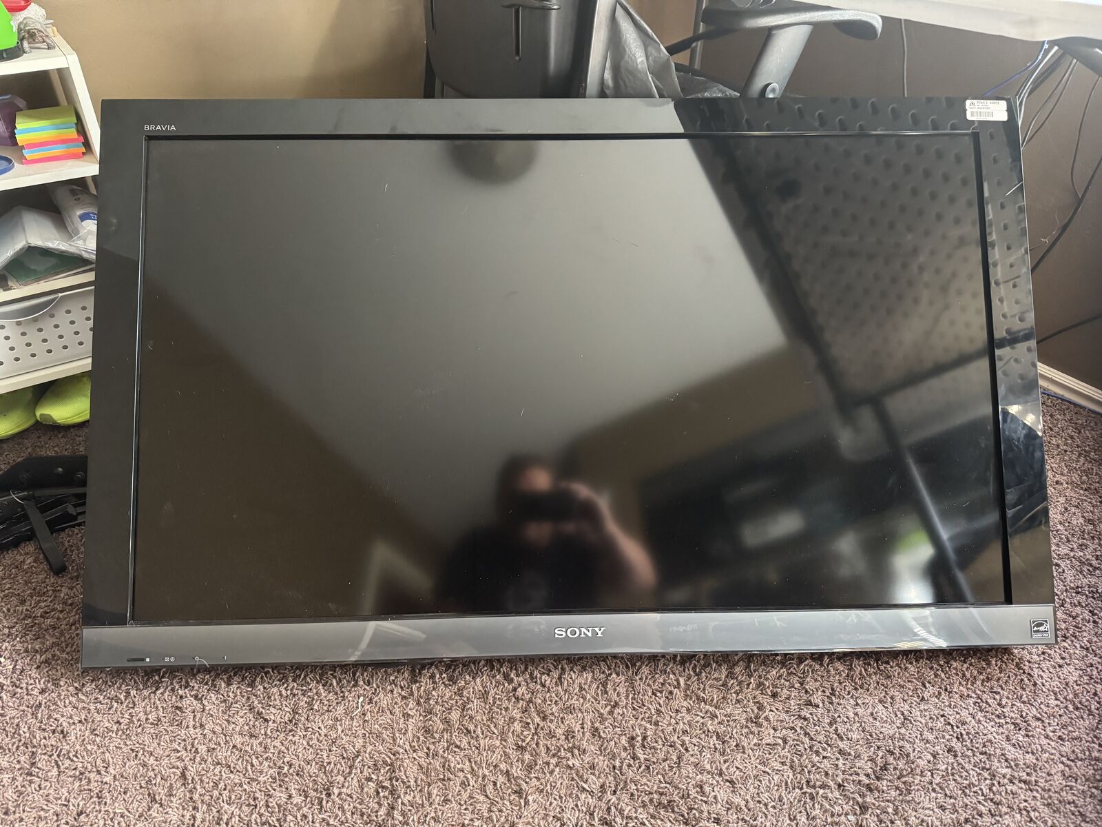 Sony led tv 46in no base comes with remote works great