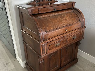 Antique wood roll top desk