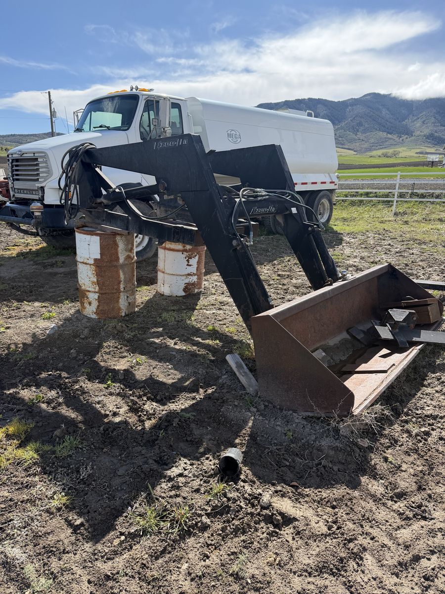 Ezee-on Fromt Loader Attachment