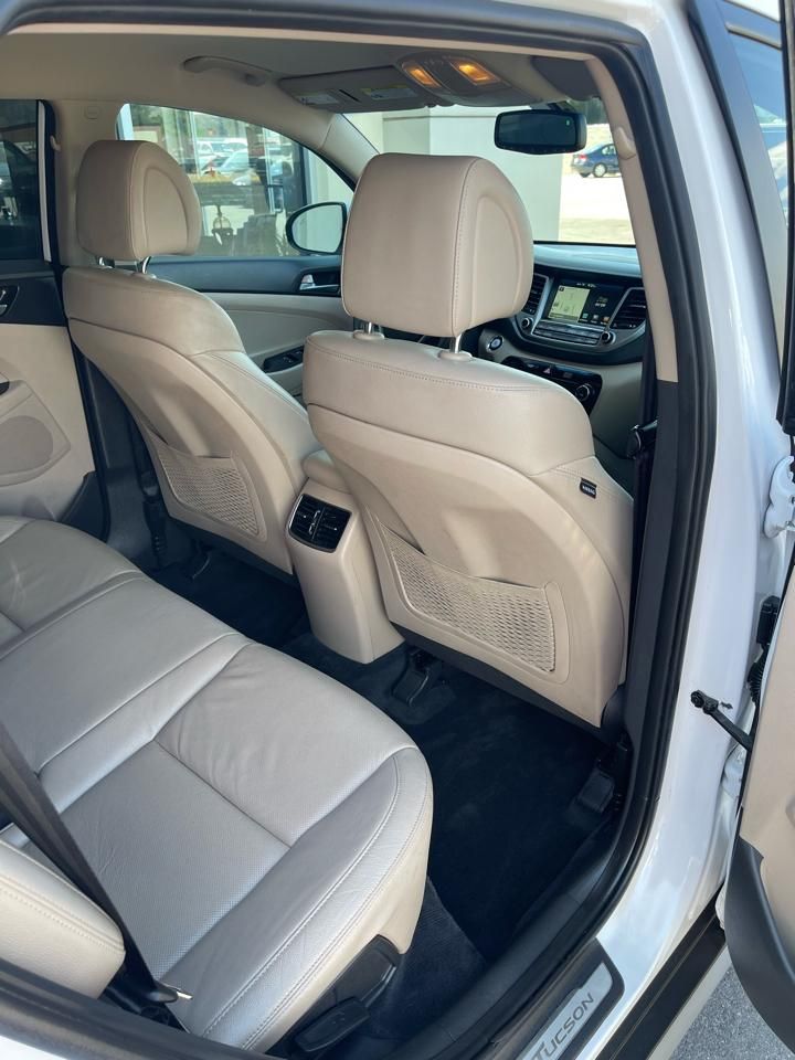Main image 17