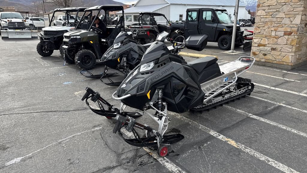 2025 Polaris® 850 PRO RMK 165 Storm Gray / Indy Re