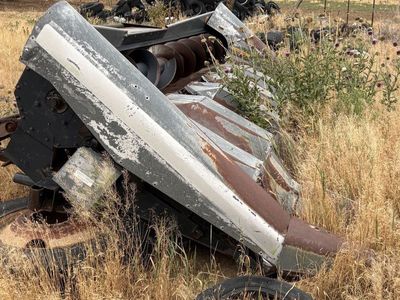 Gleaner Combine Corn Header- For Repair or Salvage