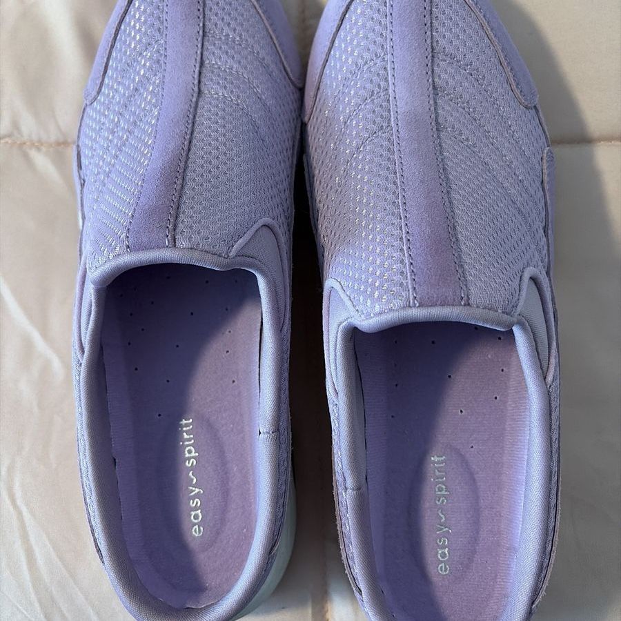 Easy spirit shoes. Brand new!
