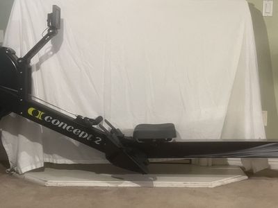 Concept2 Model D RowErg w/ PM5 – Excellent Condition