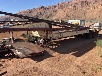 Utility Trailer - Flatbed Equipment Trailer, Dual Axle, Heavy Duty, Used